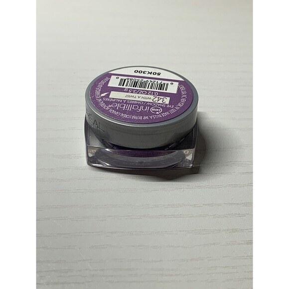 L'Oreal Infallible 24 Hour Eyeshadow, 755 With a Twist RARE HTF Purple 342 NEW - Picture 6 of 7